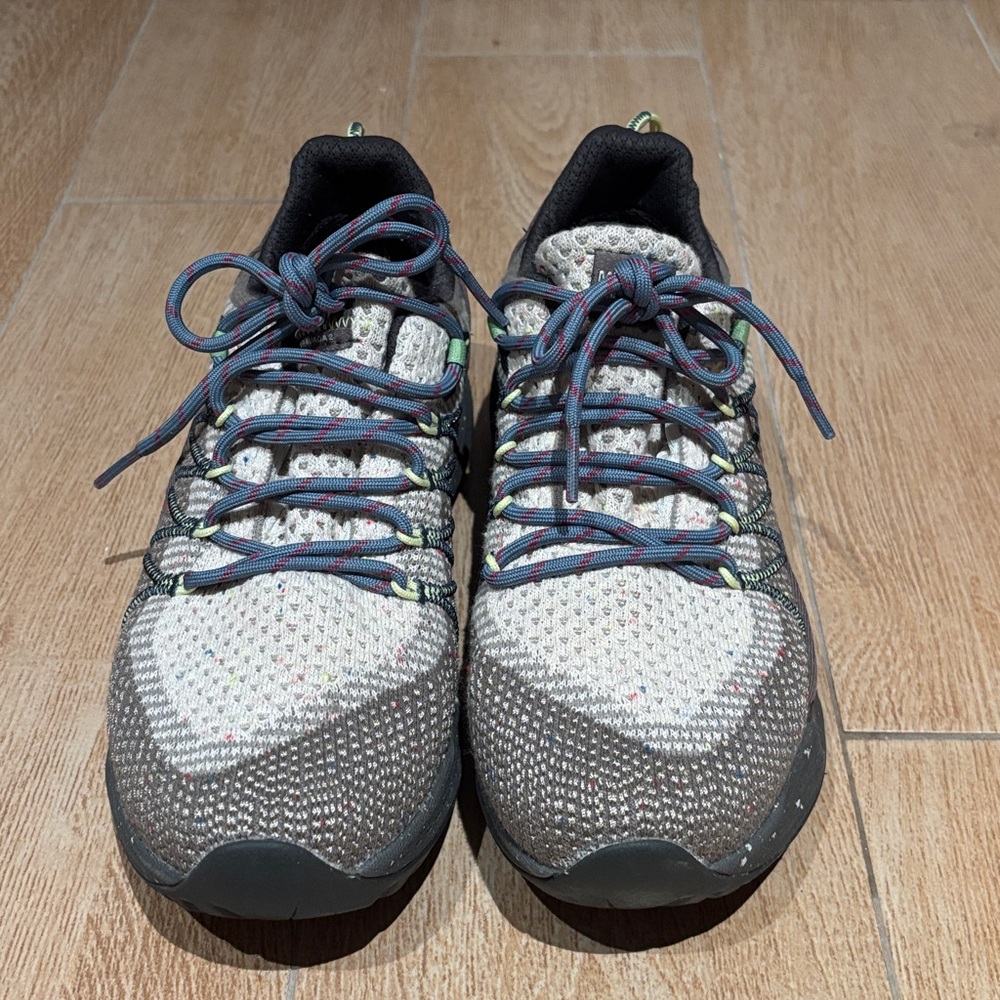 Merrell Bravada 2 Waterproof Hiking Trail Sneaker Womens size 7.5. Worn once.